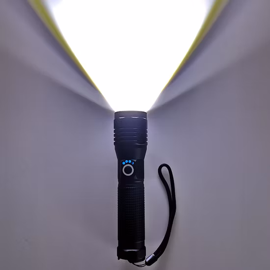 Yichen 1200 Lumen wiederaufladbare zoombare taktische LED-Taschenlampe, tragbare Guardian-Taschenlampe